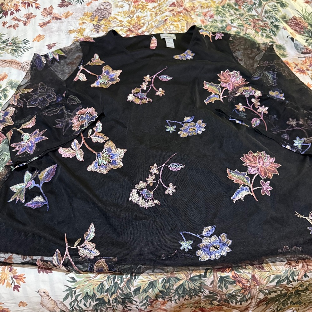 EUC 3X Catherine's Floral Embroidered Sheer Overlay Blouse with Bell Sleeves